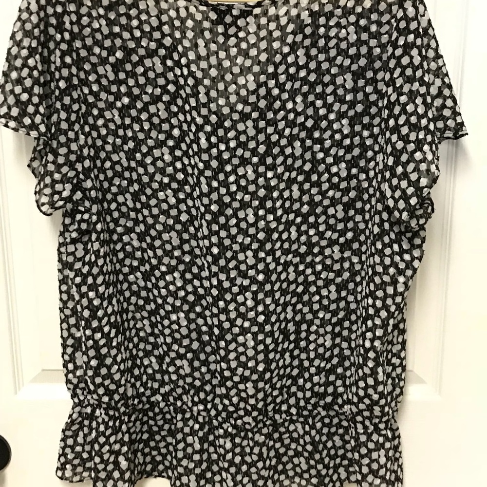 Lane Bryant Polka Dot Ruffle Top 18/20w